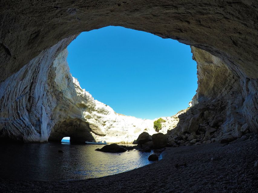 Milos: Half-Day Speedboat Cruise to Klefiko with Snorkeling - Snorkeling at a remote western cove