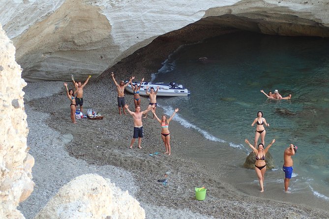 Milos Small-Group Full-Day Cruise with Snorkelling and Lunch - Food and drinks are a serious part of the value