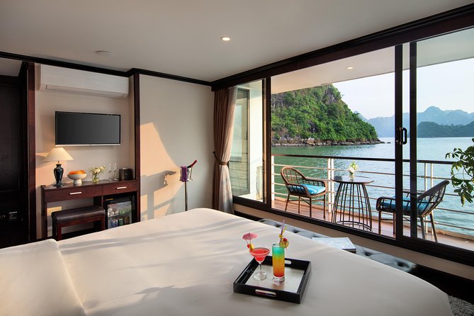Mon Chéri Cruise 5 star: Unique 2 Days Tuan Chau - Halong bay - Lan Ha Bay - Life on Board: Meals, Cabin, and Evening Activities