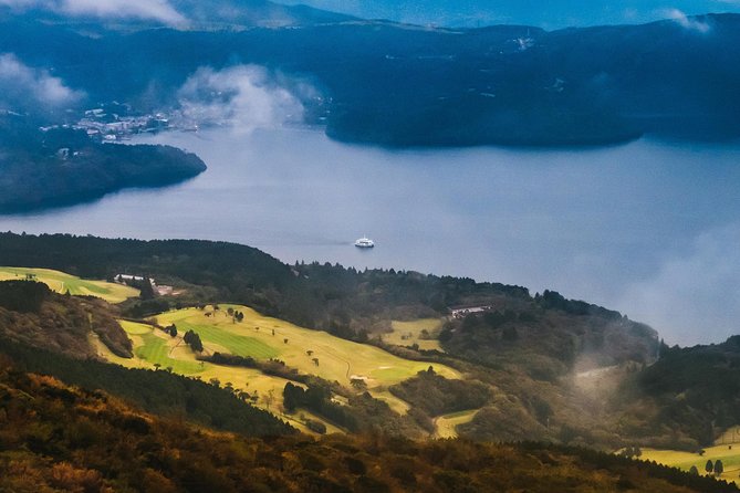 Mt Fuji & Hakone Cruise, Drum Show Bullet Train 1 Day from Tokyo - Komagatake Ropeway and Hakone Shrine