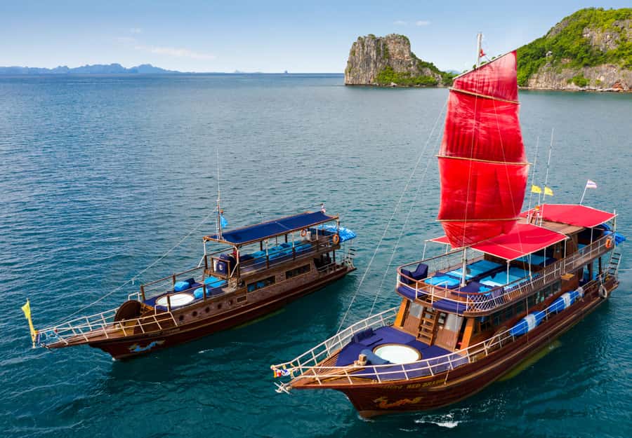 Mu Ko Ang Thong Park: Semi-private Sunset Cruise Tour - Why this yacht makes a difference