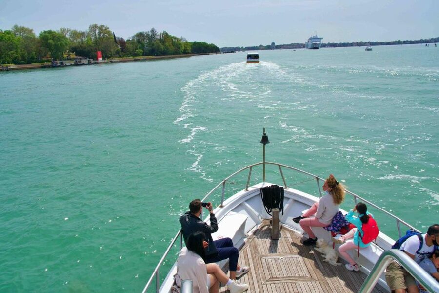 Murano & Burano: Boat Tour with Guide & Glass Factory Visit - Is $23 good value?