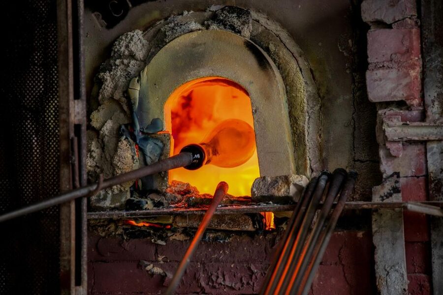 Murano & Burano: Boat Tour with Guide & Glass Factory Visit - The boat ride across the Venetian lagoon