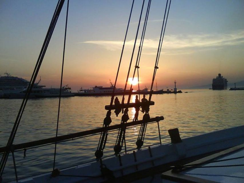 Mykonos: Sunset Cruise with Drinks - Seeing Little Venice from the water