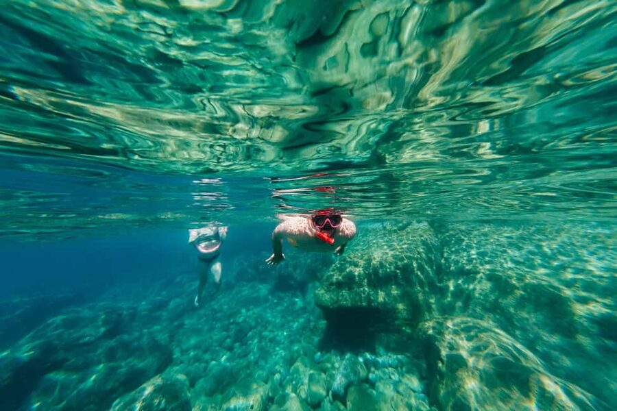 Naxos: Sailing Cruise with Lunch & Drinks - Sailing across the Aegean