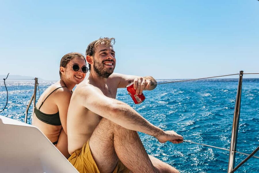 Naxos: Sailing Cruise with Lunch & Drinks - Lunch, fruit, and drinks on a moving boat