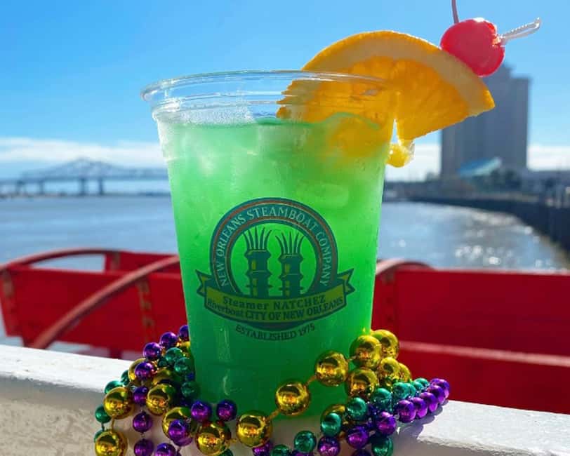 New Orleans: Daytime Steamboat Jazz Cruise + Optional Lunch - Exploring the paddle wheel and engine room