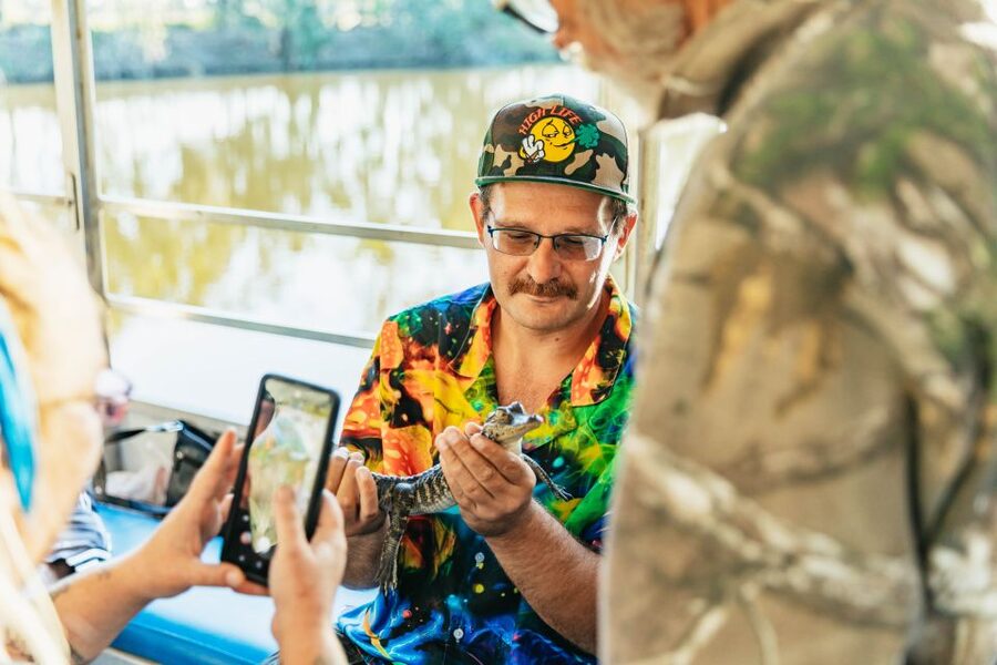New Orleans: Guided Swamp Cruise by Tour Boat - Leaving New Orleans for the Barataria Swamps