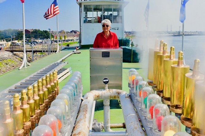 New Orleans Steamboat Natchez Jazz Cruise - Choosing the optional Creole-style lunch