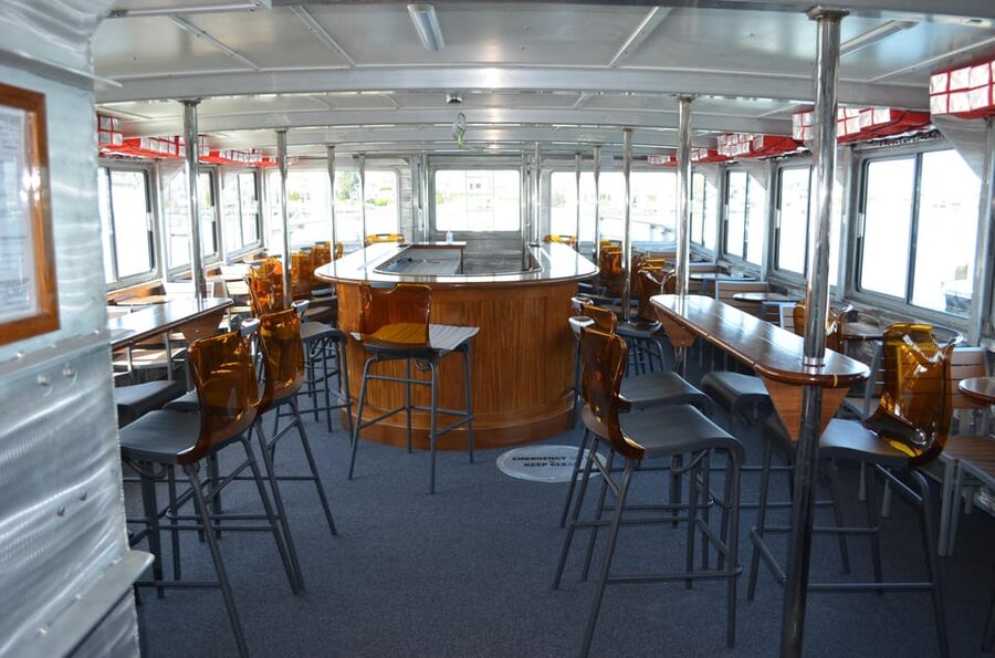 Newport, Rhode Island: Scenic Narragansett Bay Cruise - The Coastal Queen: comfort over flash