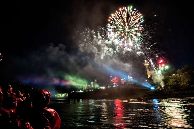 Niagara Falls, Canada: Evening Fireworks Cruise - Fireworks from the river