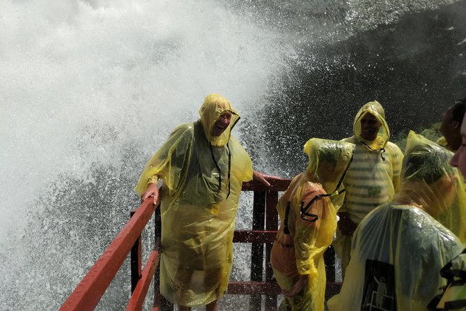 Niagara Falls Canadian Side Tour and Maid of the Mist Boat Ride Option - Why this six-hour tour works well