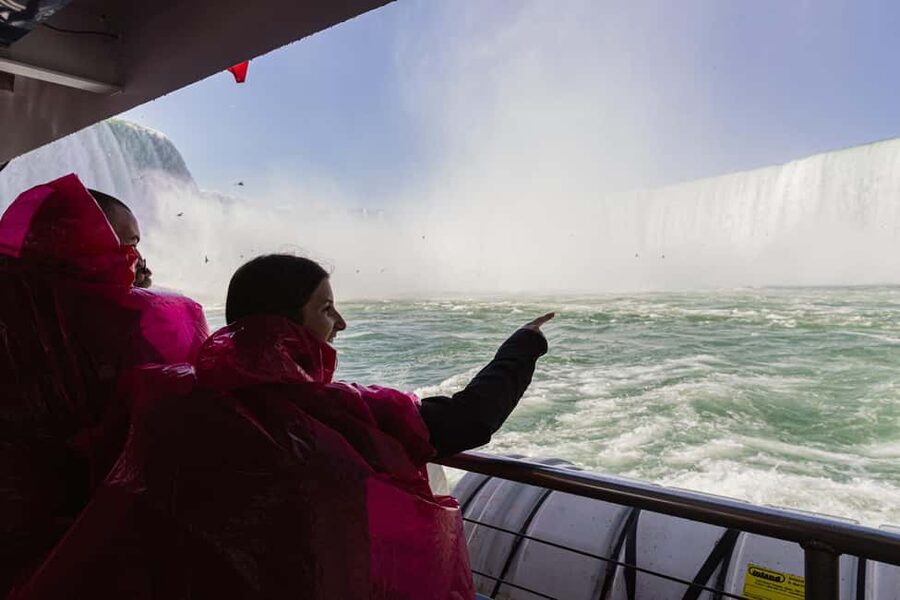 Niagara Falls: Early Access Boat & Journey Behind the Falls - From the elevator to the river gorge
