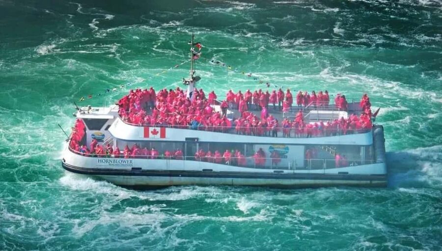 Niagara Falls: Premium Tour, Boat & Journey Behind the Falls - The boat ride: spray, crowds, and the best sense of power