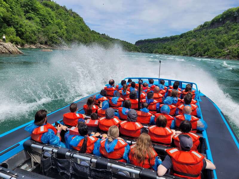 Niagara Falls USA: 45-Minute Jet-Boat Tour on Niagara River - Check-in and safety before the rapids