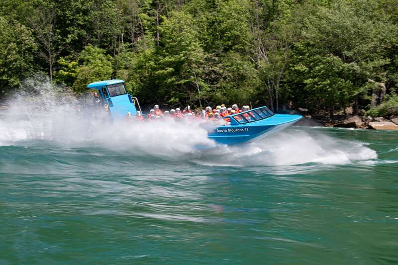 Niagara Falls USA: 45-Minute Jet-Boat Tour on Niagara River - Downriver scenery and a short history lesson