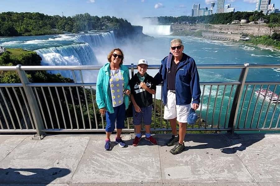 Niagara Falls, USA: Guided Tour with Maid of the Mist Cruise - The Crow’s Nest walkway and the changing view