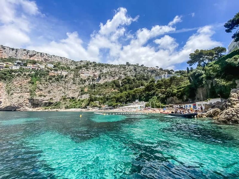 Nice: Coastline Boat Cruise to Monaco - Villefranche-sur-Mer: the first big view