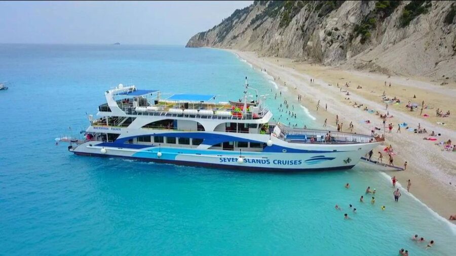 Nidri daily cruise in the Ionian with Makedonia Palace - Egremni: an early swim in clear water