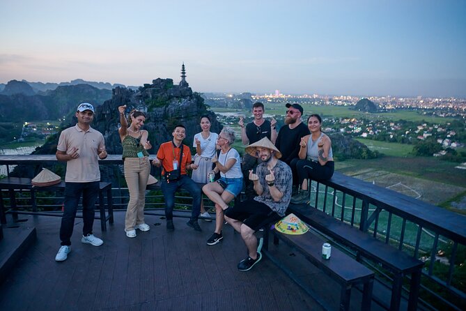 Ninh Binh Day Trip: Hoa Lu-Trang An/Tam Coc-Mua Cave-Cycling-Boat - The ride south from Hanoi