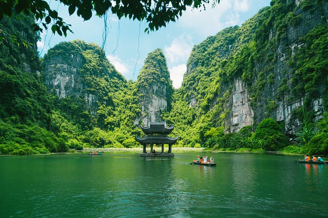 Ninh Binh Day Trip: Hoa Lu-Trang An/Tam Coc-Mua Cave-Cycling-Boat - How the schedule feels in practice