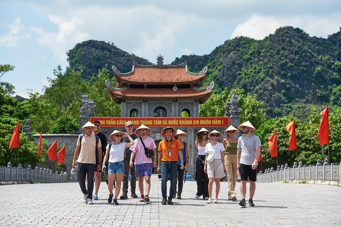 Ninh Binh Day Trip: Hoa Lu-Trang An/Tam Coc-Mua Cave-Cycling-Boat - Hoa Lu temples and the first bicycle ride