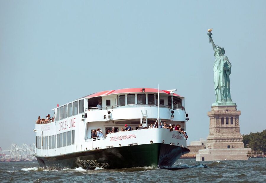 NYC: Circle Line 1.5-Hr Landmarks Skip-The-Box-Office Cruise - Why a boat is one of the smartest ways to see New York