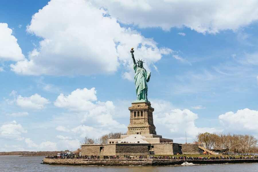 NYC: Circle Line 1.5-Hr Landmarks Skip-The-Box-Office Cruise - Statue of Liberty and Ellis Island
