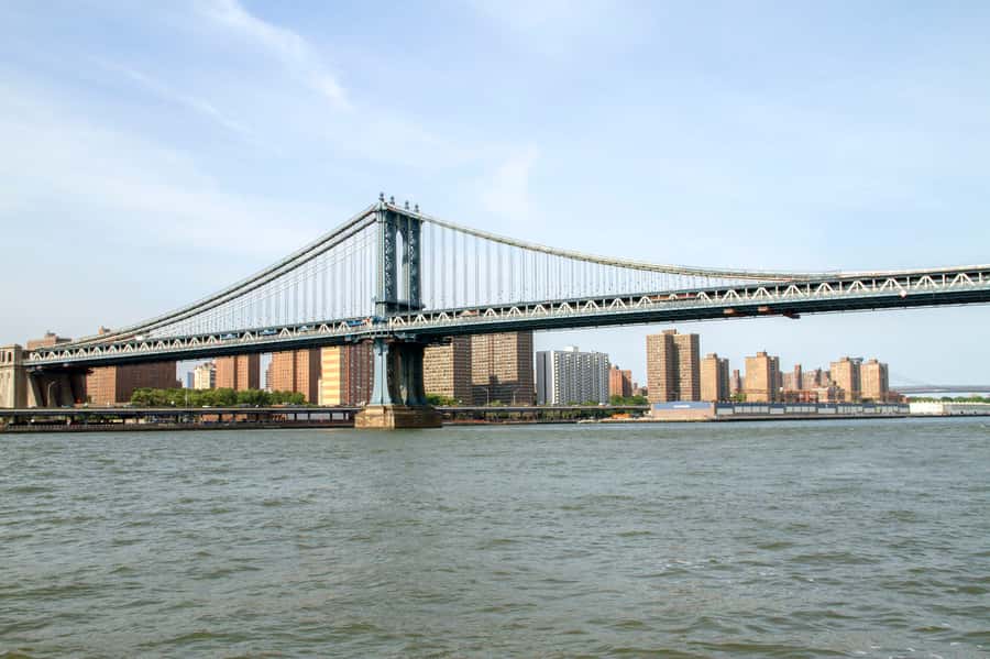 NYC: Circle Line 1-Hr Statue of Liberty Skip-The-Line Cruise - Ellis Island and the limits of a boat view