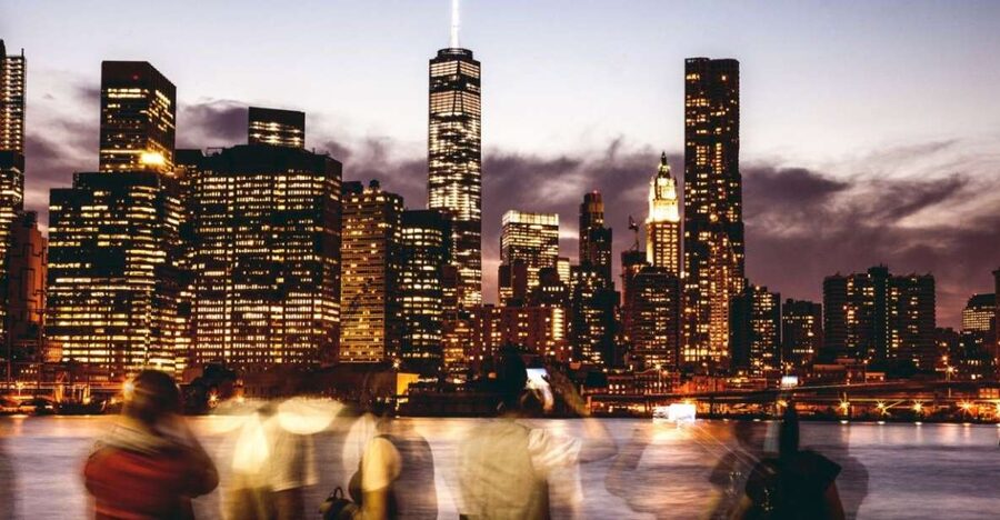 NYC: Circle Line 2h Harbor Lights Cruise Skip-The-Box-Office - Why the harbor is the best seat in the city