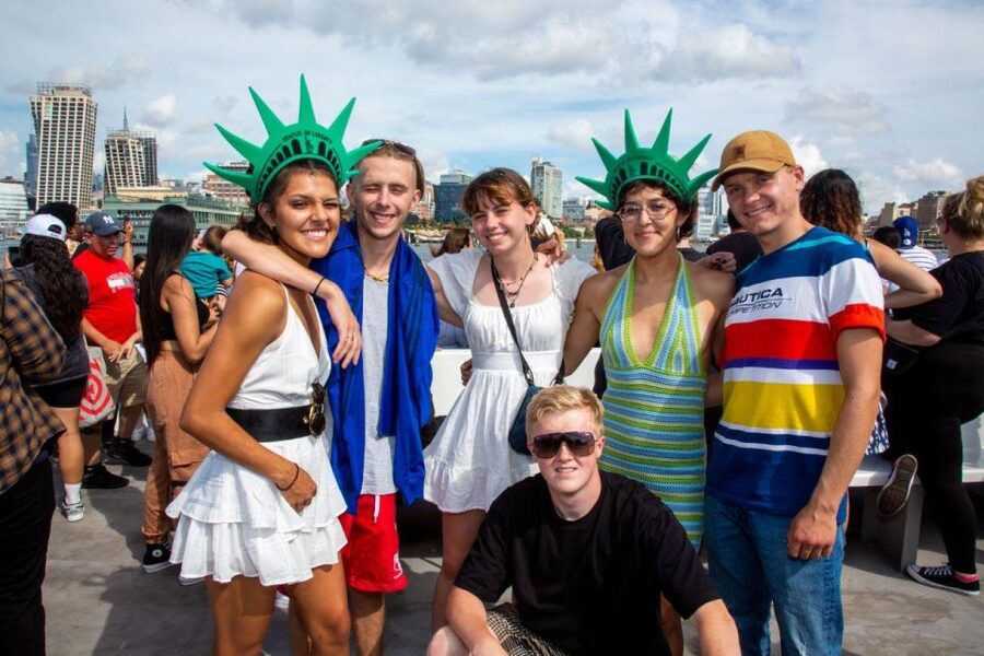 NYC: Manhattan & Statue of Liberty Cruise with Shuttle Bus - The free shuttle is more useful than it sounds