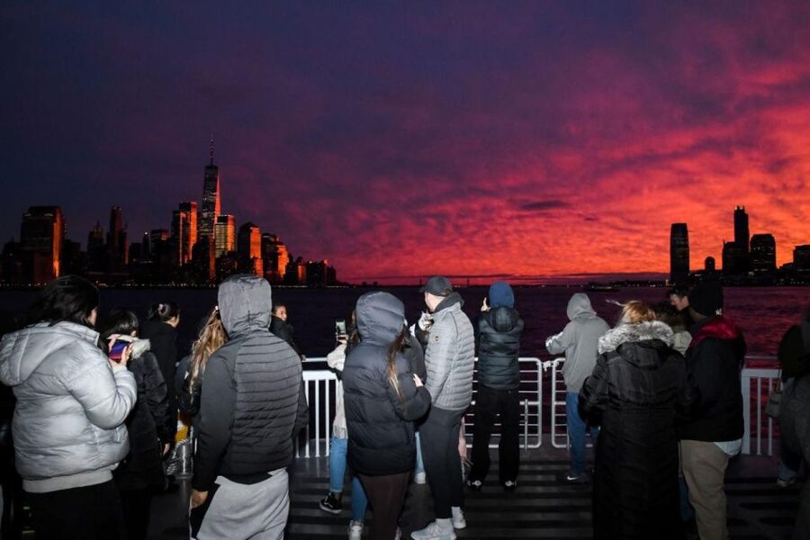 NYC: Manhattan & Statue of Liberty Cruise with Shuttle Bus - Who should book this cruise?