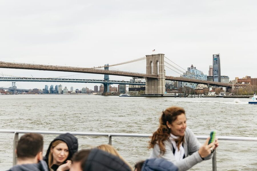 NYC: Statue of Liberty Express Skip-the-Box-Office Cruise - The guides make the short ride better