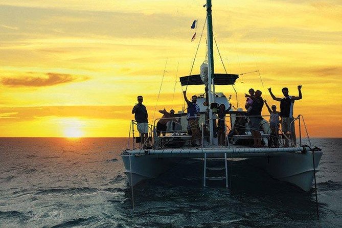 Oahu Catamaran Waikiki Sunset on 40 Foot Catamaran: Food and BYOB - Diamond Head from the Pacific