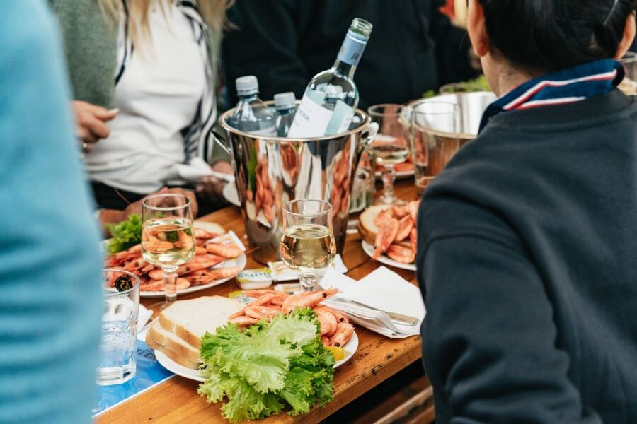 Oslo: Fjord Evening Cruise with Shrimp Buffet - Why this Oslofjord cruise works so well at sunset