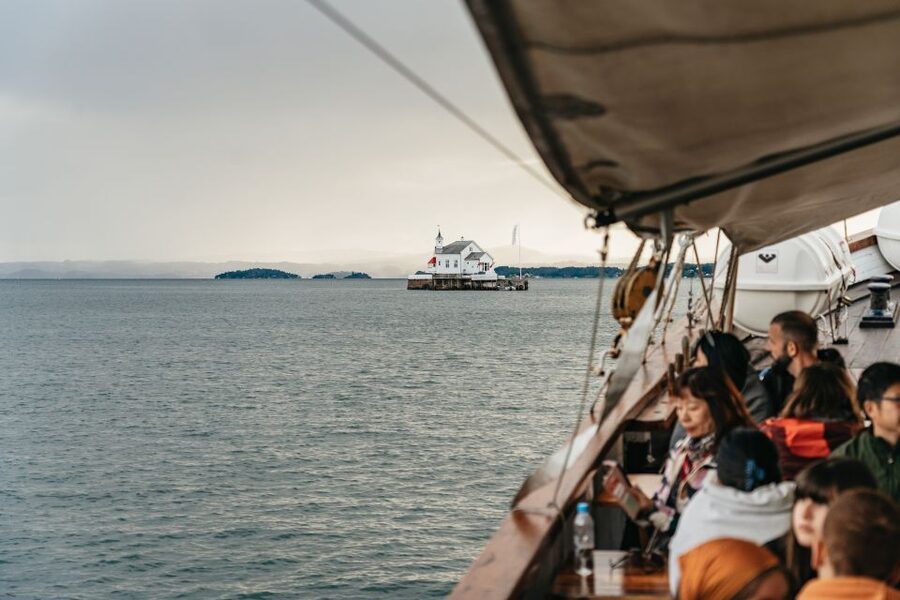 Oslo: Fjord Evening Cruise with Shrimp Buffet - What the three-hour route feels like