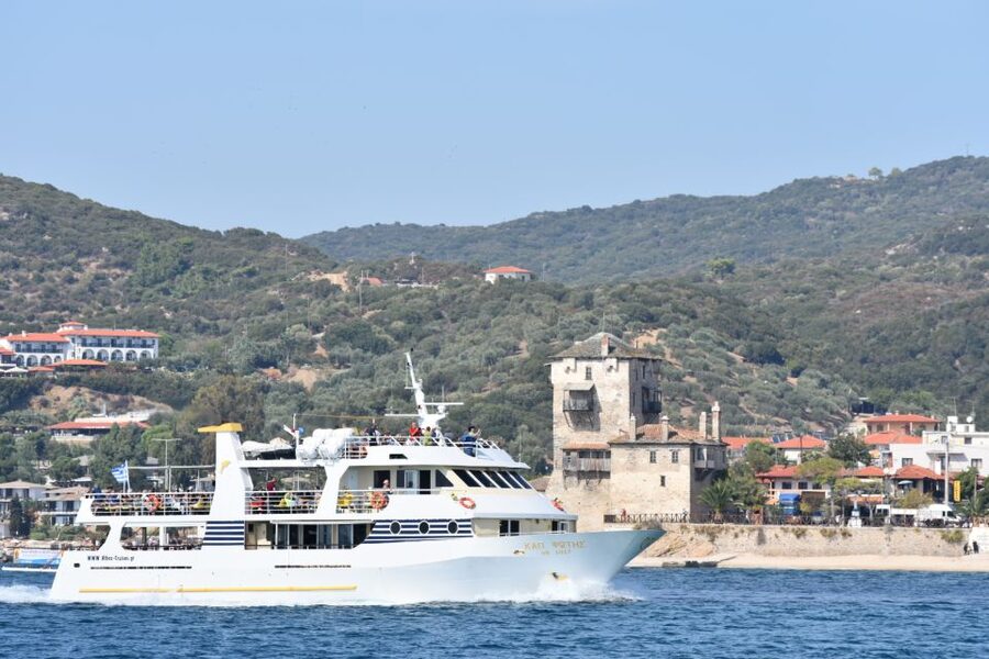 Ouranoupoli: Mount Athos Peninsula Sightseeing Cruise - Should you book the Ouranoupoli cruise?