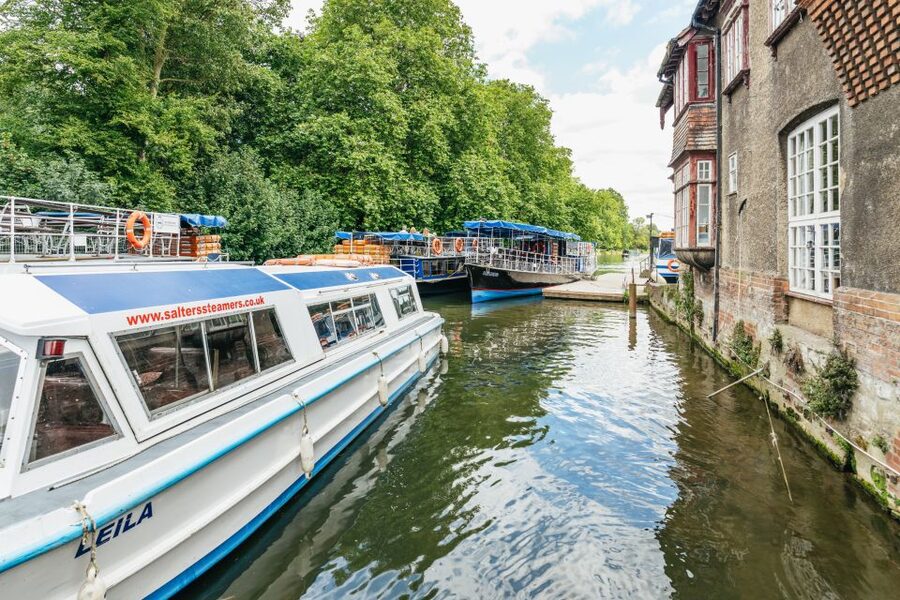 Oxford: River Thames Sightseeing Cruise - Commentary from Brian, James, and the crew
