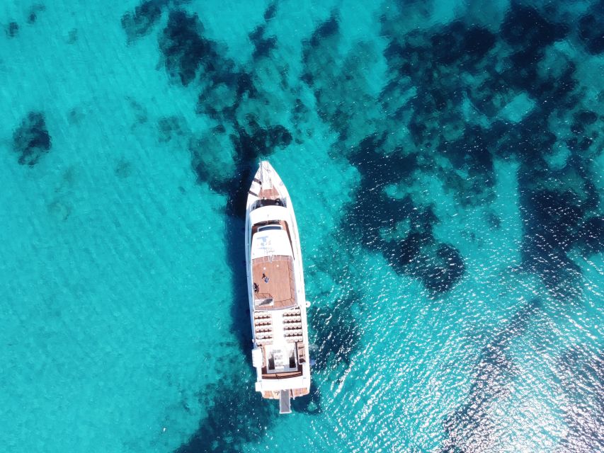 Palau: La Maddalena Archipelago Boat Tour with 4 Stops - Santa Maria: the longest beach pause