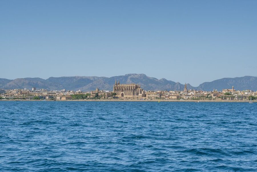 Palma de Mallorca: 5-Hour Catamaran Cruise with Lunch & Swim - Five hours on Mallorca’s south coast