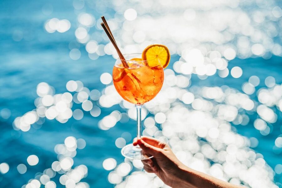 Palma de Mallorca: Daytime Cruise with Swim Stop - Music, dancing, and the party atmosphere