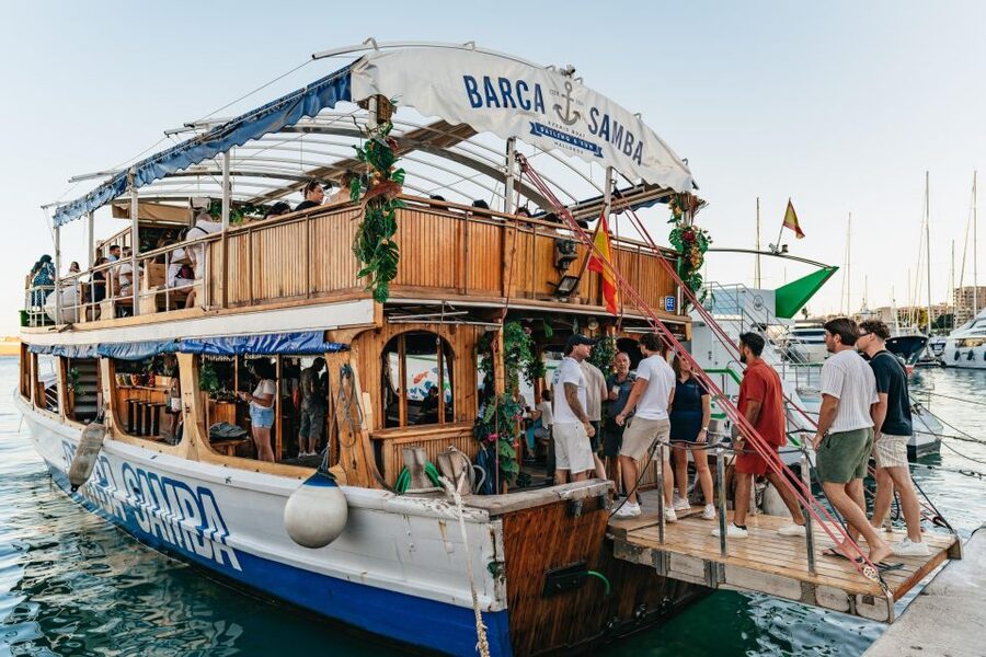 Palma de Mallorca: Sunset Boat Tour - Pizza, water, and the real cost of drinks