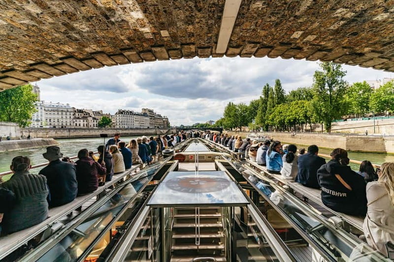 Paris: 1-Hour Seine Cruise departing from the Eiffel Tower - Daylight, sunset, or Paris after dark
