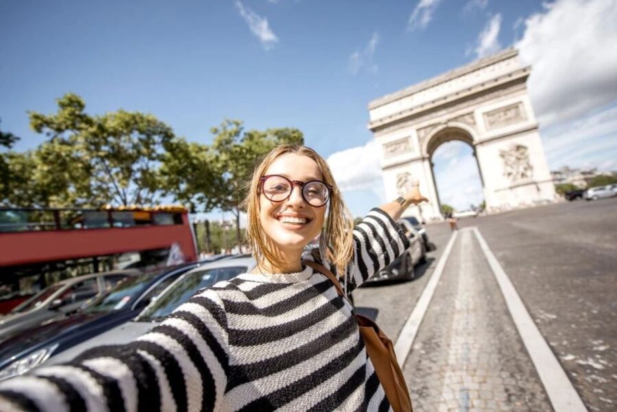 Paris: Arc de Triomphe Entry with Seine Cruise - Taking the Seine cruise from Port de la Bourdonnais