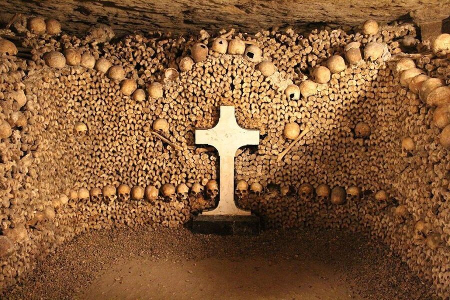 Paris: Catacombs Entry & Seine River Cruise with Audio Guide - Why this Paris pairing works