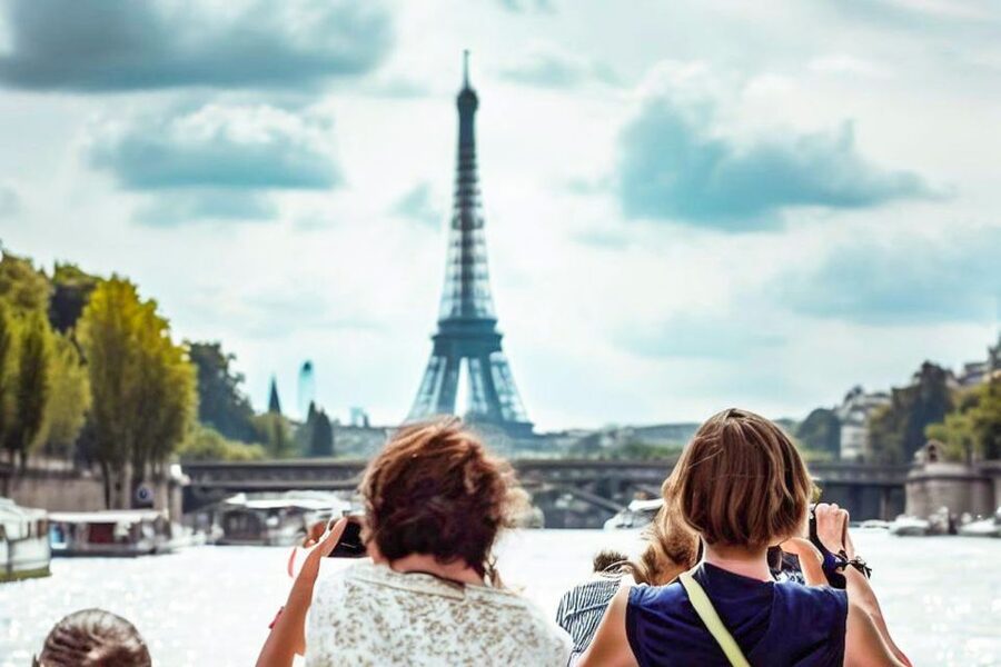 Paris: Day or Sunset Cruise with Drink, Ice Cream or Dessert - The quick facts that matter most