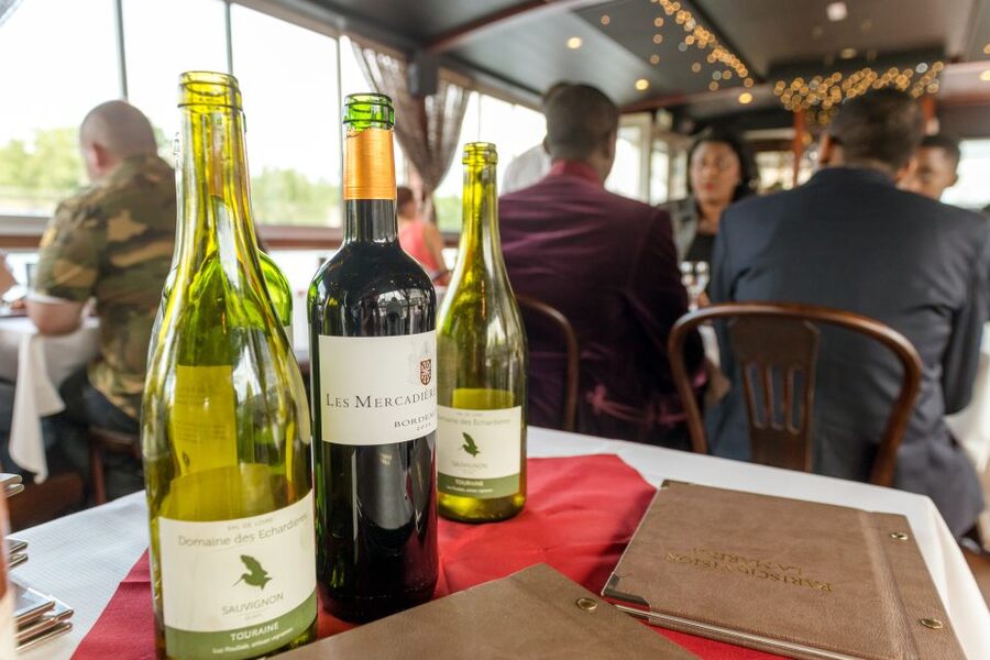 Paris: Early Evening Dinner Cruise on the River Seine - Sea bass, guinea fowl, or beef with a surcharge