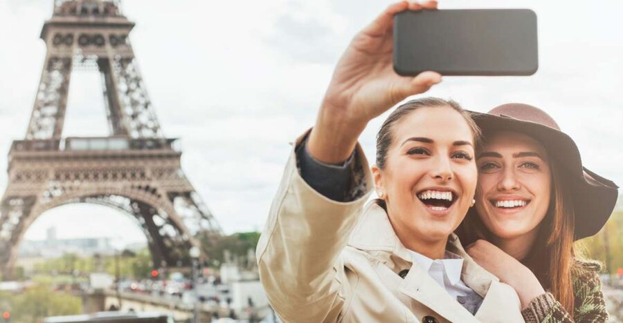 Paris: Eiffel Tower Hosted Tour, Seine Cruise and City Tour - A smart first look at Paris in one half-day
