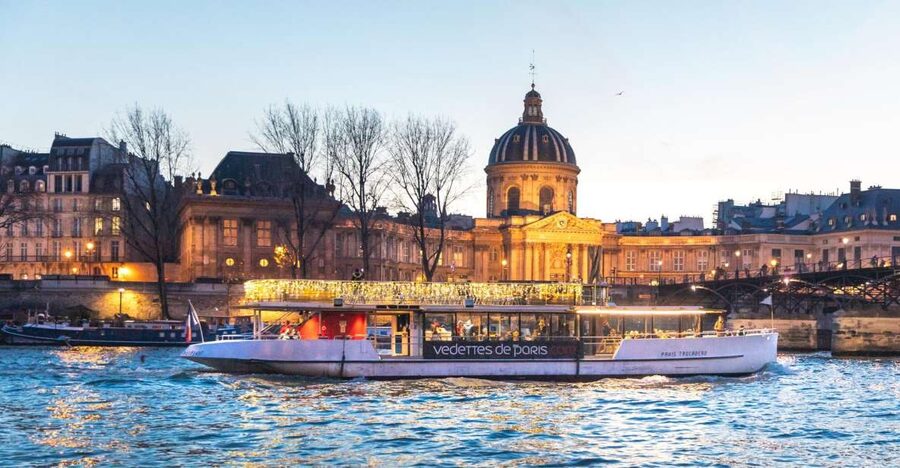 Paris: Evening River Cruise with Music - Key points to know before you go