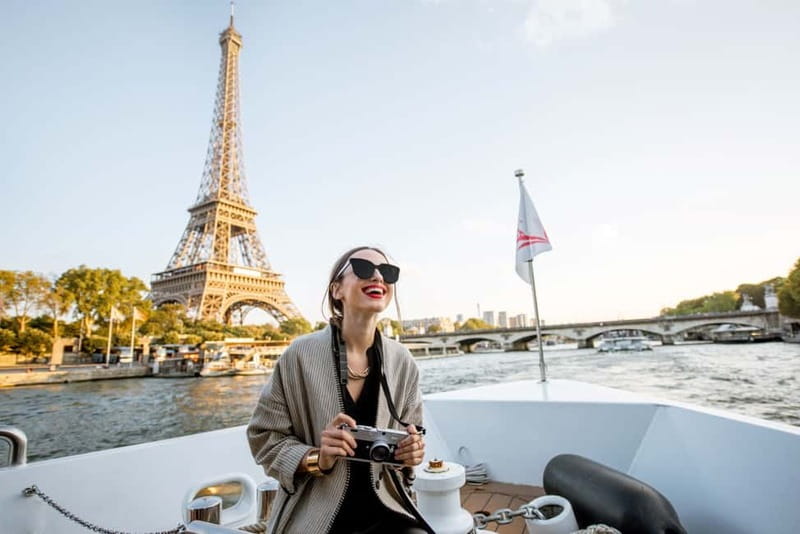 Paris: Fast-Access Seine River Cruise from Eiffel Tower - Key points to know before you go